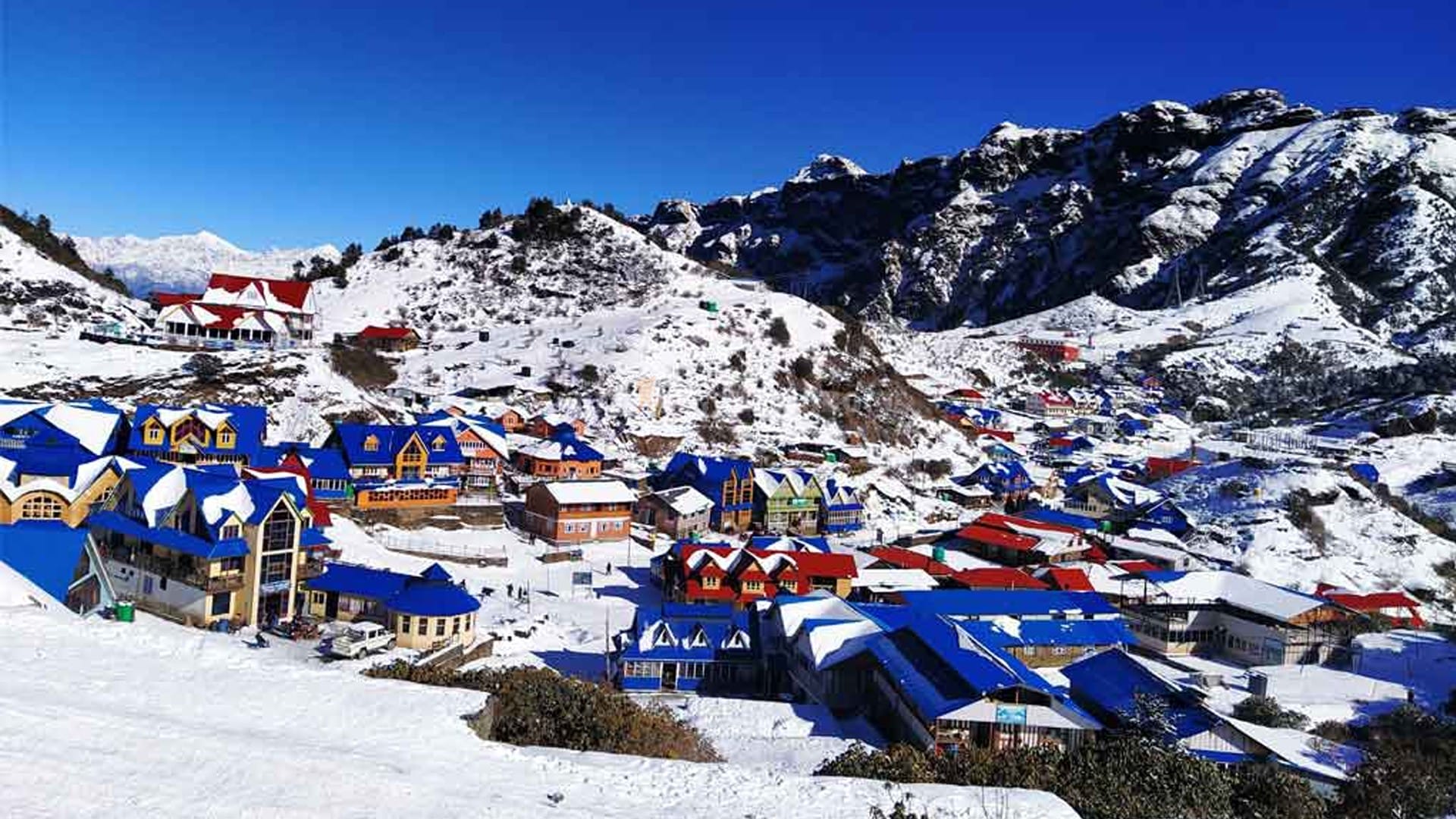 Places in Nepal where snow falls in winter