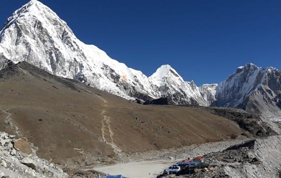 Lobuche to Everest Base Camp (5364m) and back to Gorak Shep (5170 m)